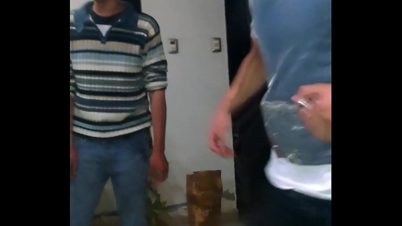 Judoca snifa el culo de arabe