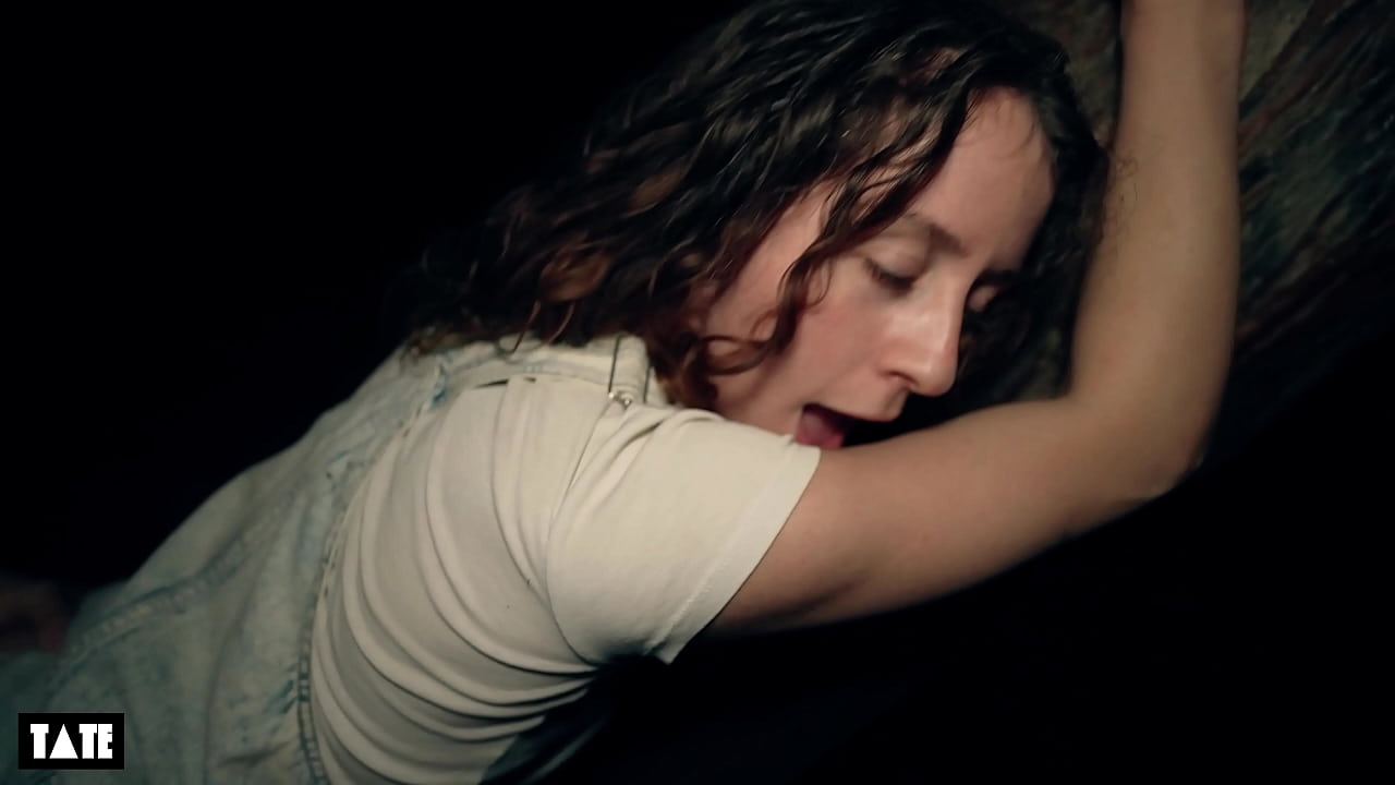 girl gets huge facial after risky public blowjob