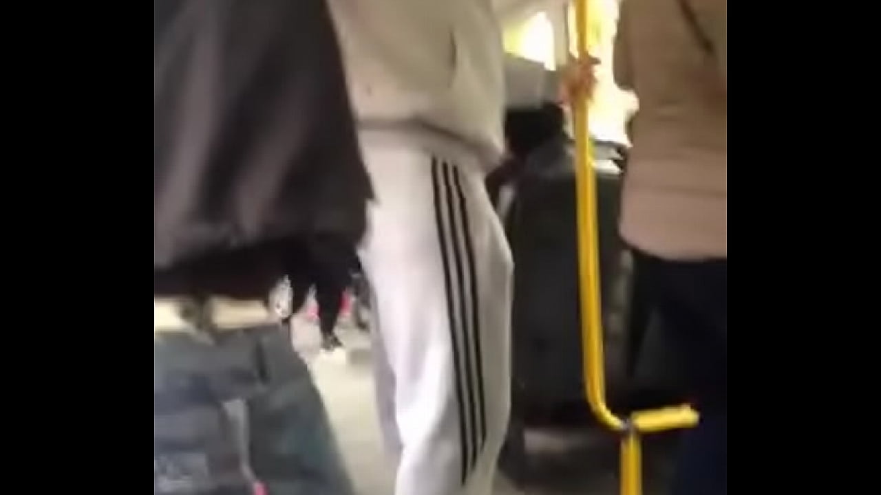 nice ass on the bus