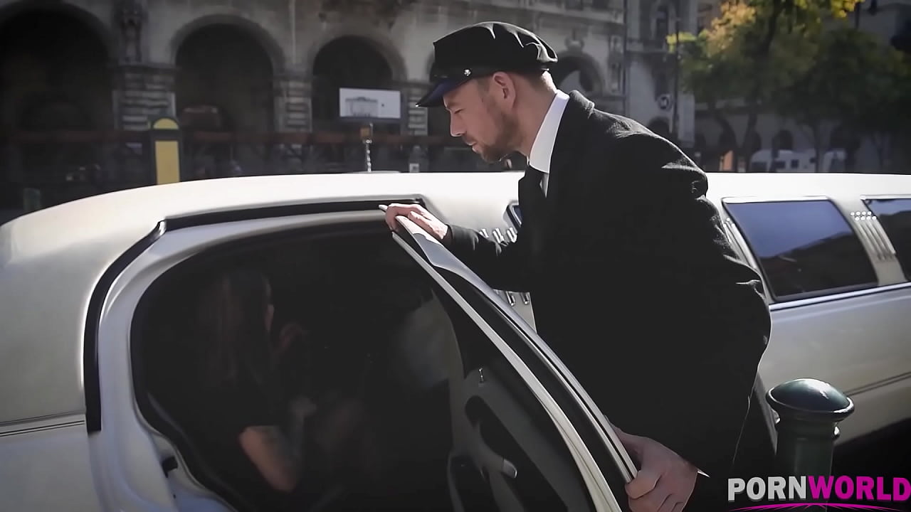 Angelina Brill & Kayla Green's Shopping Ends Up With Limo Driver's Cock Deep In Their Dripping Wet Pussies