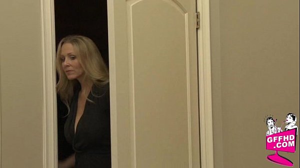 Girls who eat pussy 0781