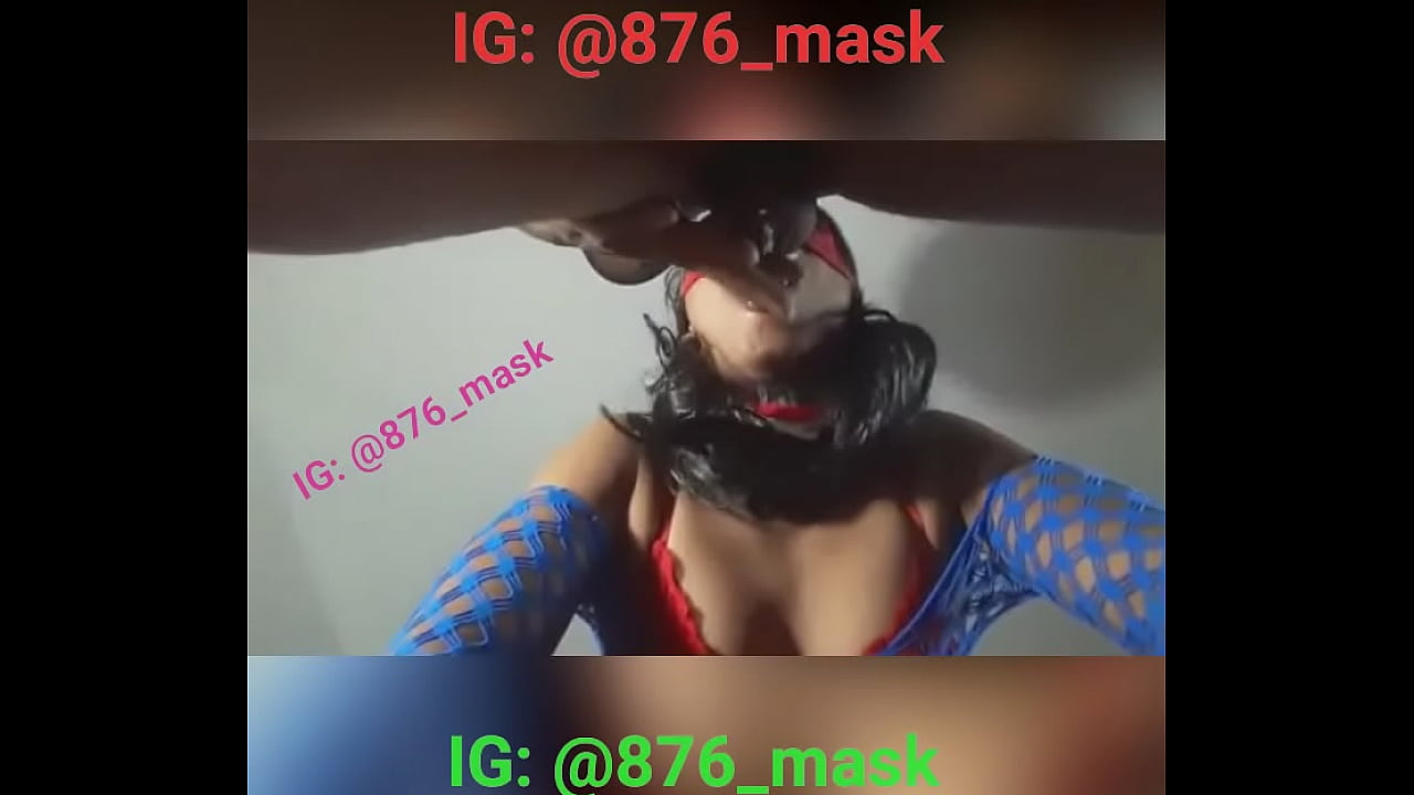 @876 mask