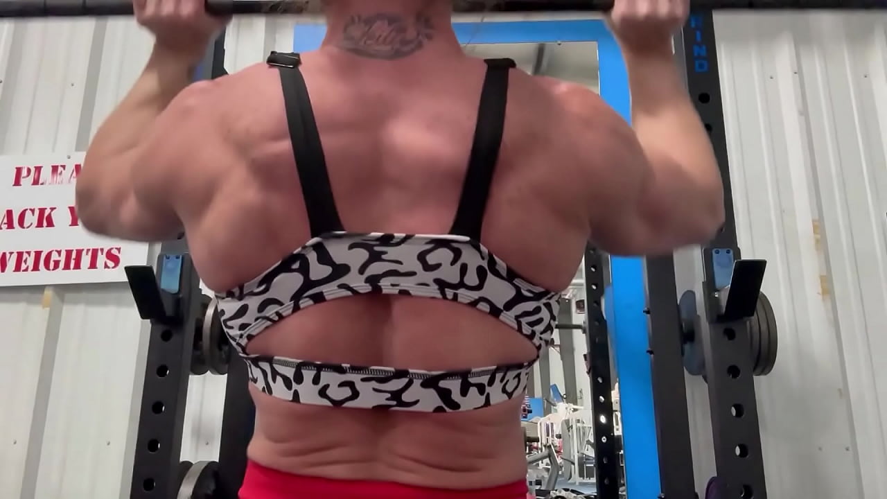 10% body fat and it&rsquo;s ALL in my lower back  need to cut back on the 1 AM desserts lol starting to make rolls back t ...