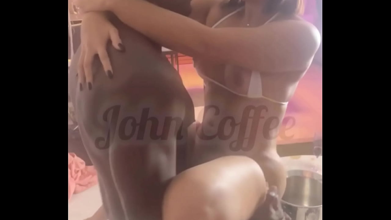 Novinha japonesa  safada dando pro neg&atilde;o