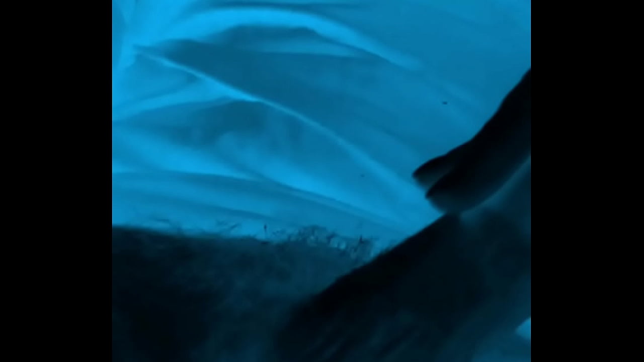 Prettyfeetelite - Husband leaves his wife at Hotel with his friend for a run and he tricks her into sucking his big cock and gives her a facial after handjob before he arrives back at the hotel