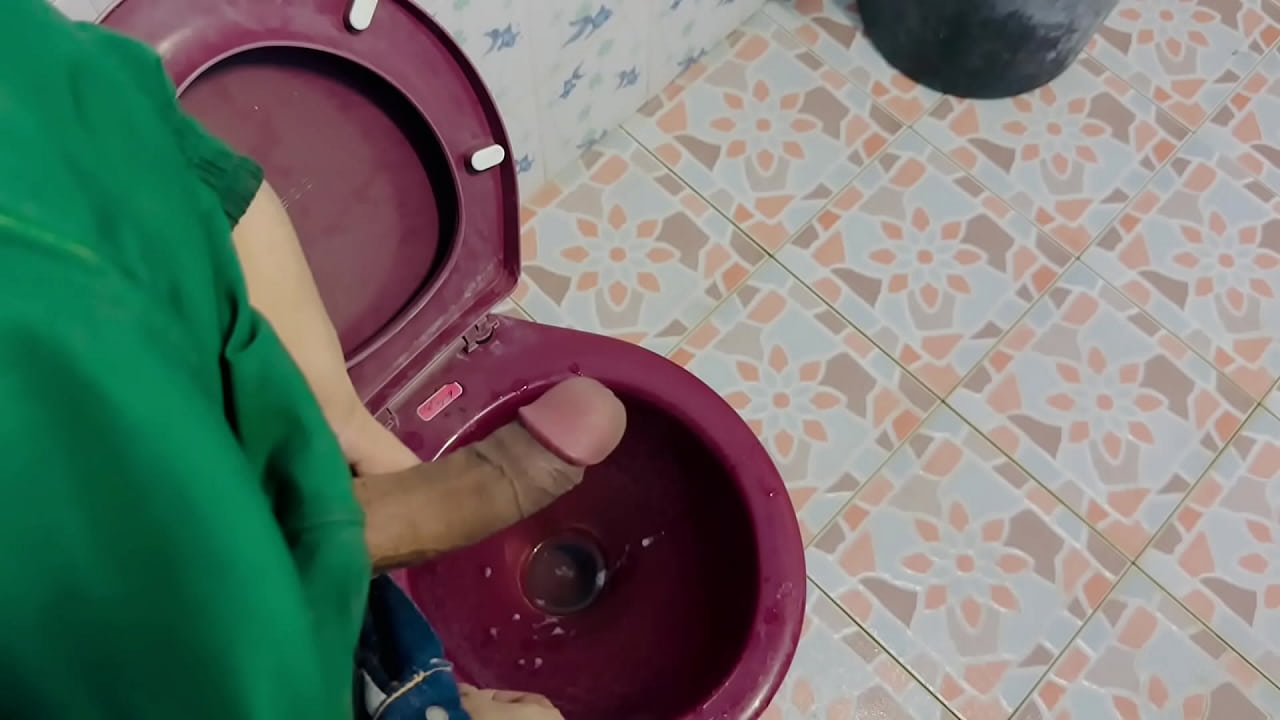 Delivery guy cum in toilet at food shop