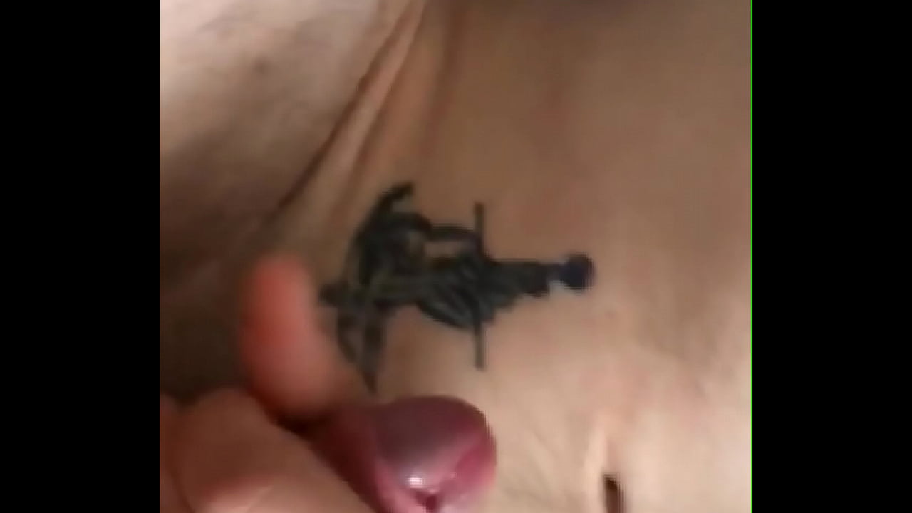 Tatuado sendo fudido pelo alem&atilde;o dotado