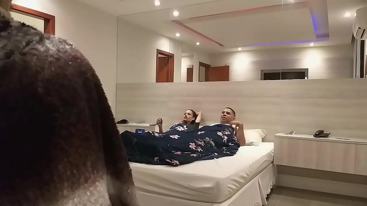 Como gravamos porno amador brasileiro e o que acontece nos intervalos das grava&ccedil;&otilde;es em setembro de 2020 com a magrinha piranha Sky Sants