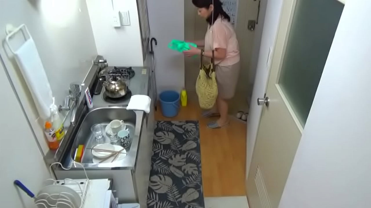 ハイビジョン  人妻・主婦  熟女  ナンパ  中出し  素人  巨乳