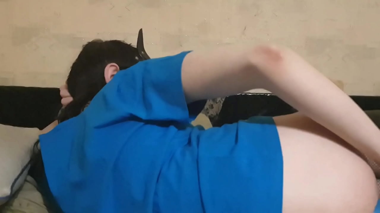 Sasha Earth slut fucking herself anal with toys real