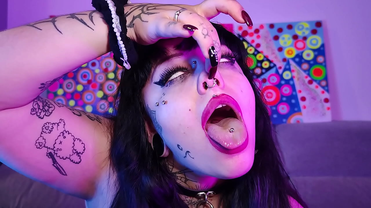 DEEDEE LOVE LOVES CUM