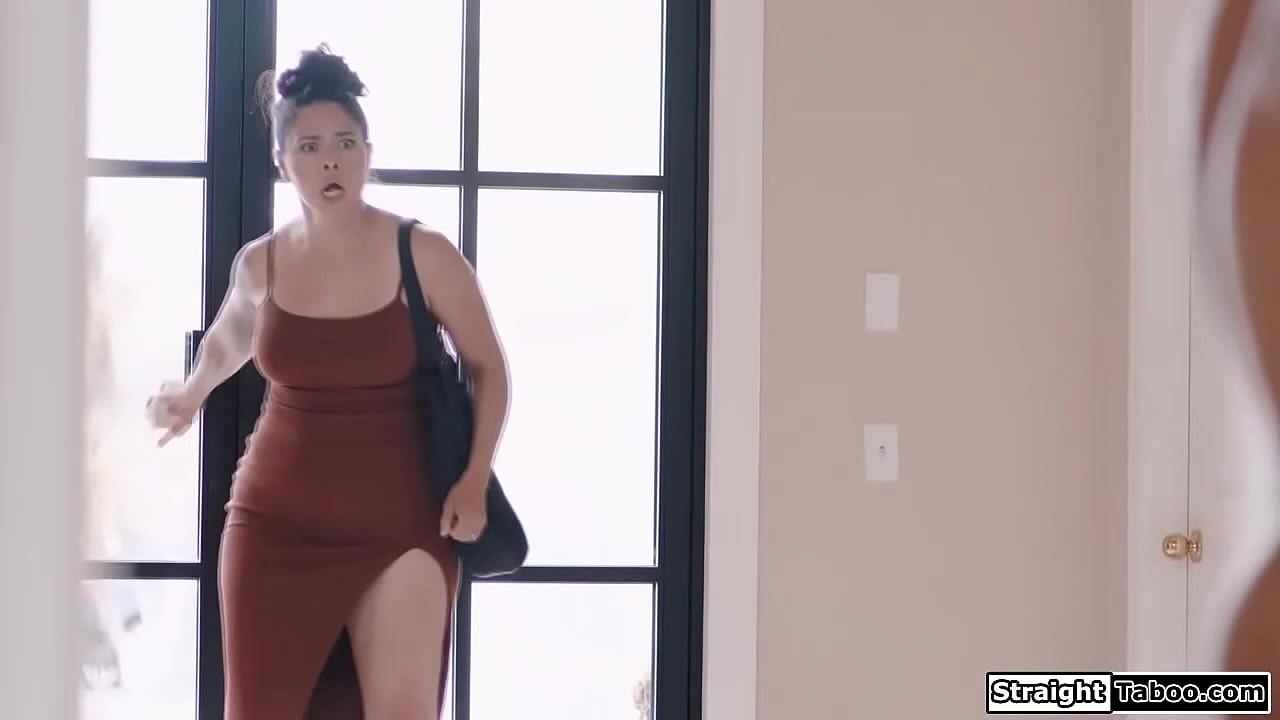 Mature wife walks in on her cheating husband fucking their busty asian weddingplanner.The big tits petite babe gets the milf to join for a threesome