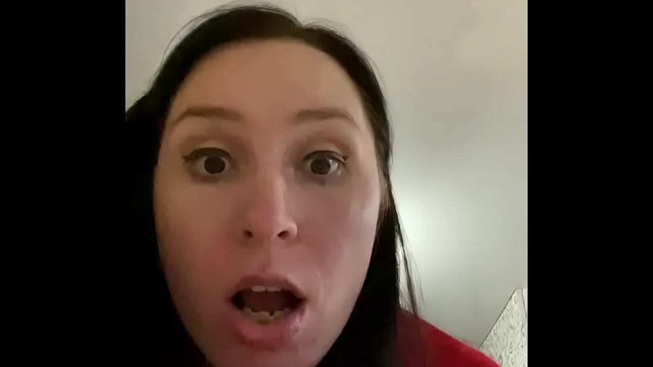 ПОСМОТРИ КАК Я УМЕЮ СОСАТЬ ВИРТУАЛЬНЫЙ ЧЛЕН. ХОЧЕШЬ Я ТЕБЕ ПОСОСУ?