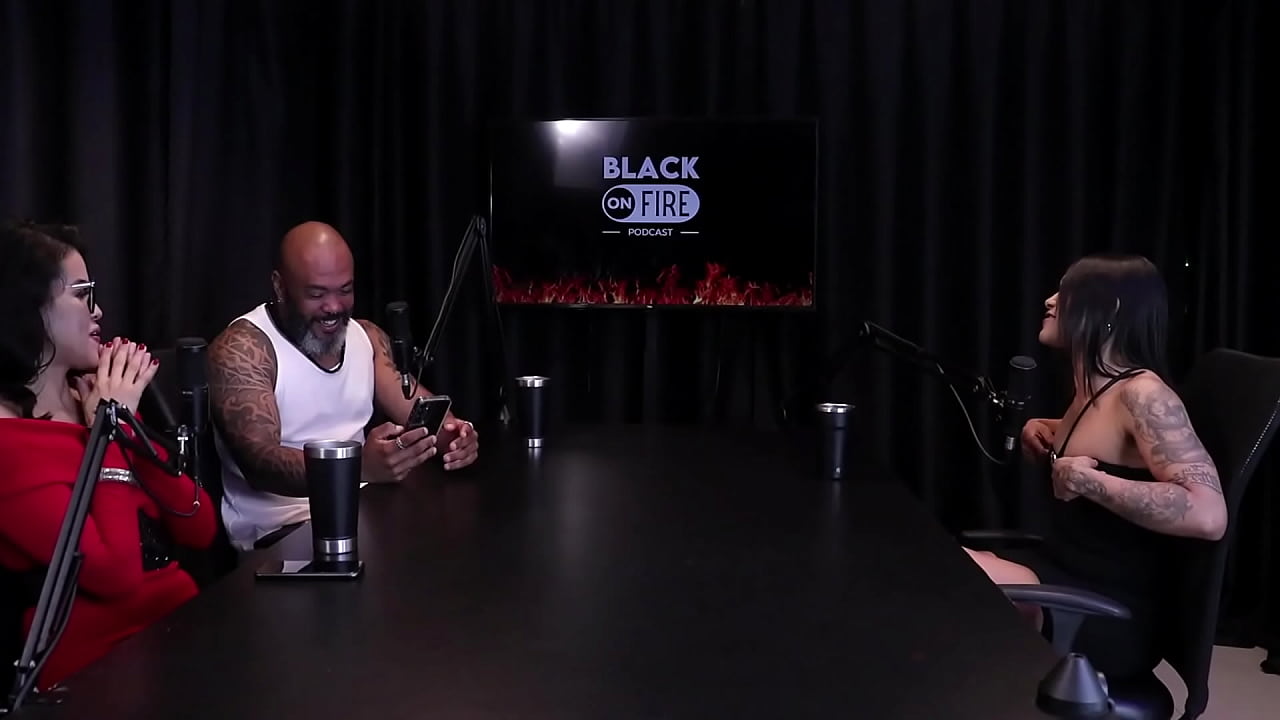 Sente dor com sexo anal, &eacute; apertadinha, e o seu tamanho de pau ideal &eacute;... - Jordanna Gomes (Japa Joh) (WATCH ON: SHEER/RED)