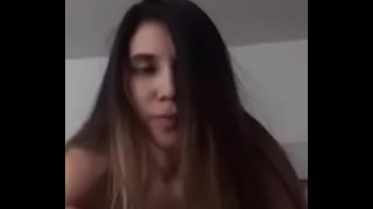 espa&ntilde;ola puta de parla con el novio de su mejor amiga