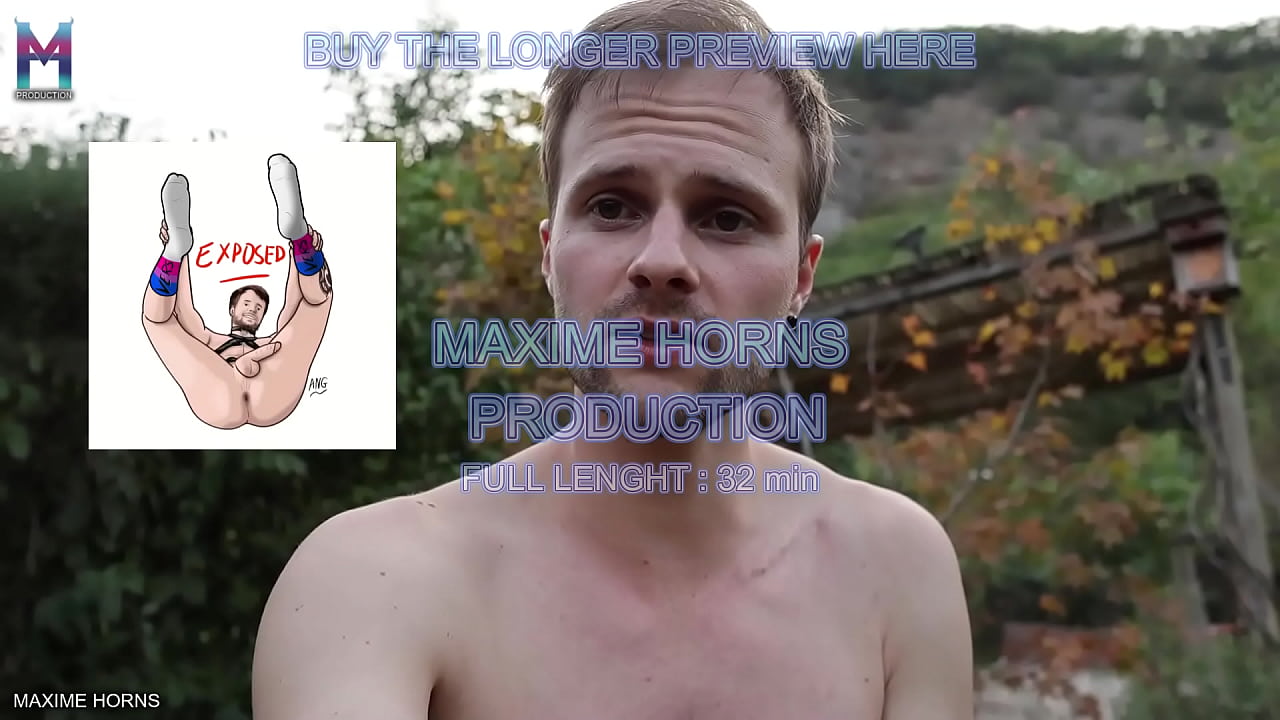 GAY OUTDOOR SHOW GIANT TOYS FISTING & COCK SUCKING IN FRONT OF MEN