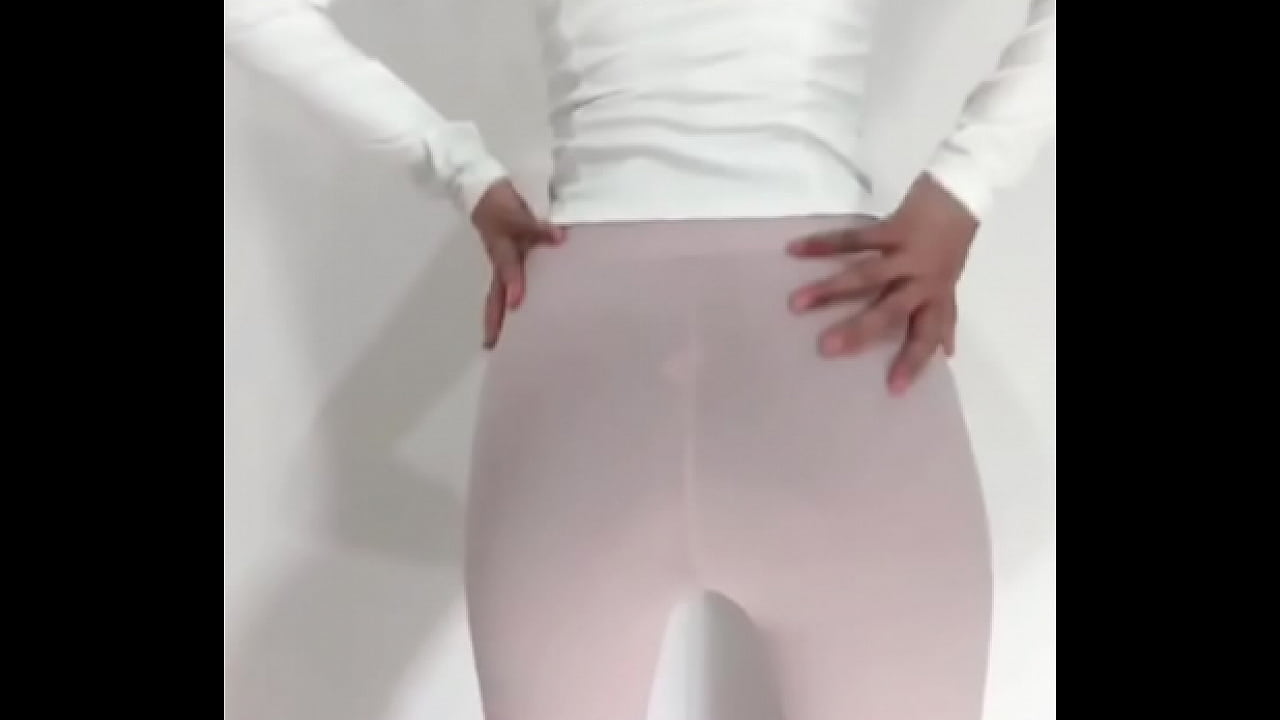 Siganjue-小少妇情趣睡衣开档黑丝袜疯狂自慰，没男人的滋味是真难受