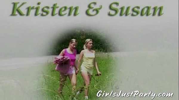 18 yo Teen Girls in fabulous outdoor