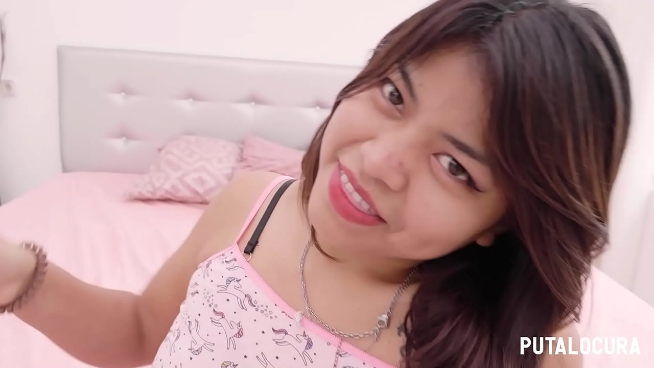 PutaLocura - La guarrilla inocente Yvonne es follada por un poll&oacute;n