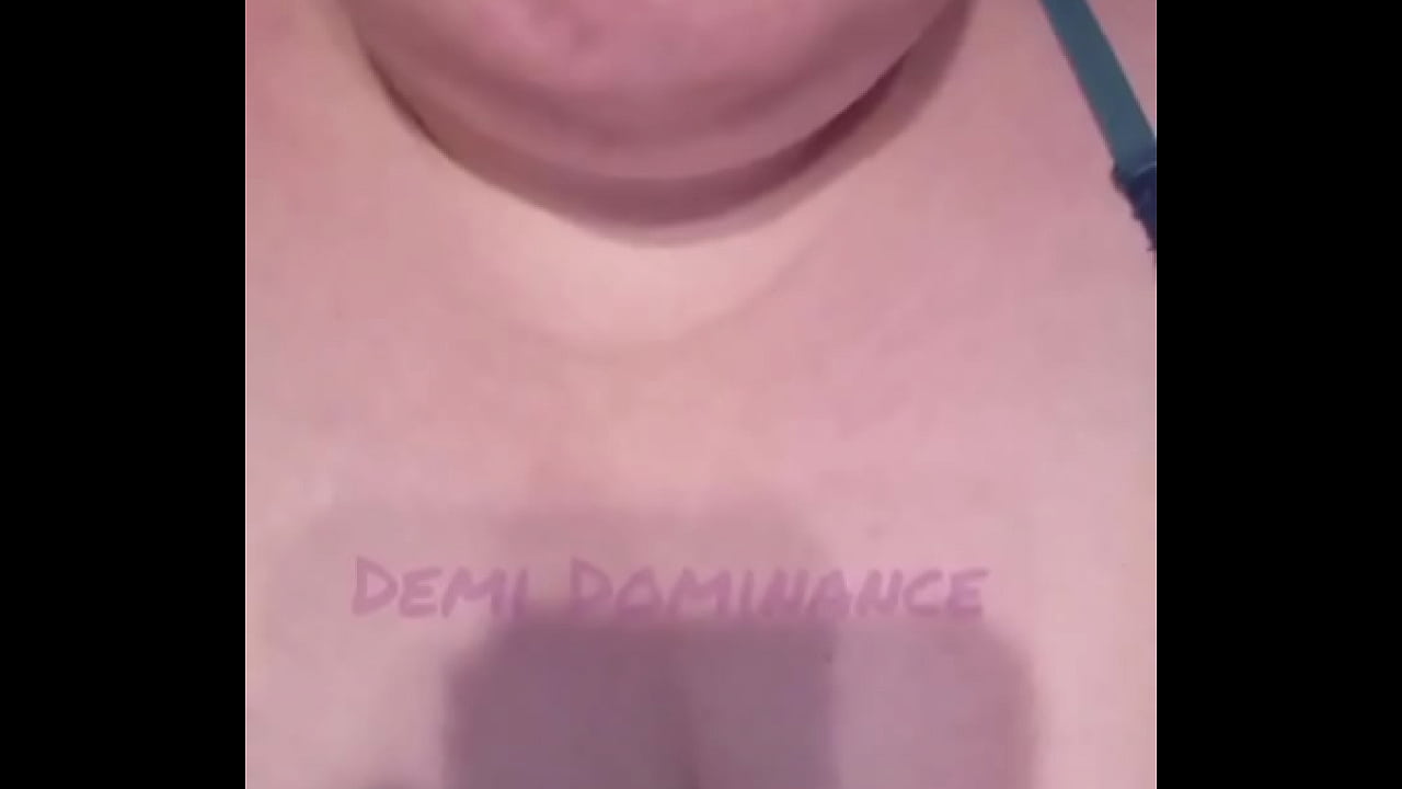 Emerald green dress, goes good with pink.Your up...