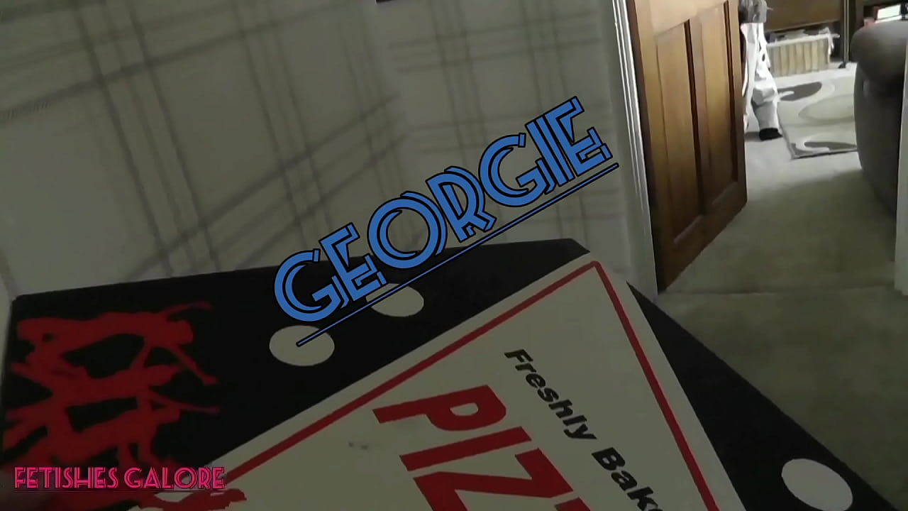 Georgie had a surprise for the pizza guy coming