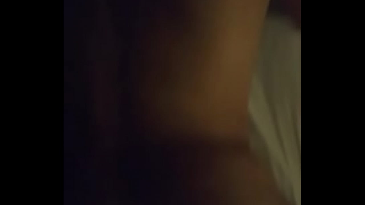 las nalgas de mi morra rebotando