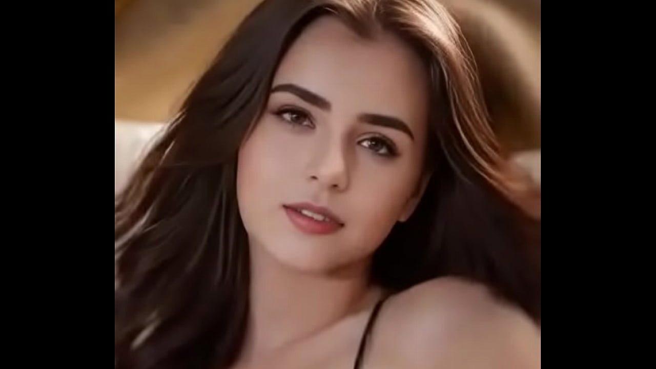 sexy figure Flora Rosalia