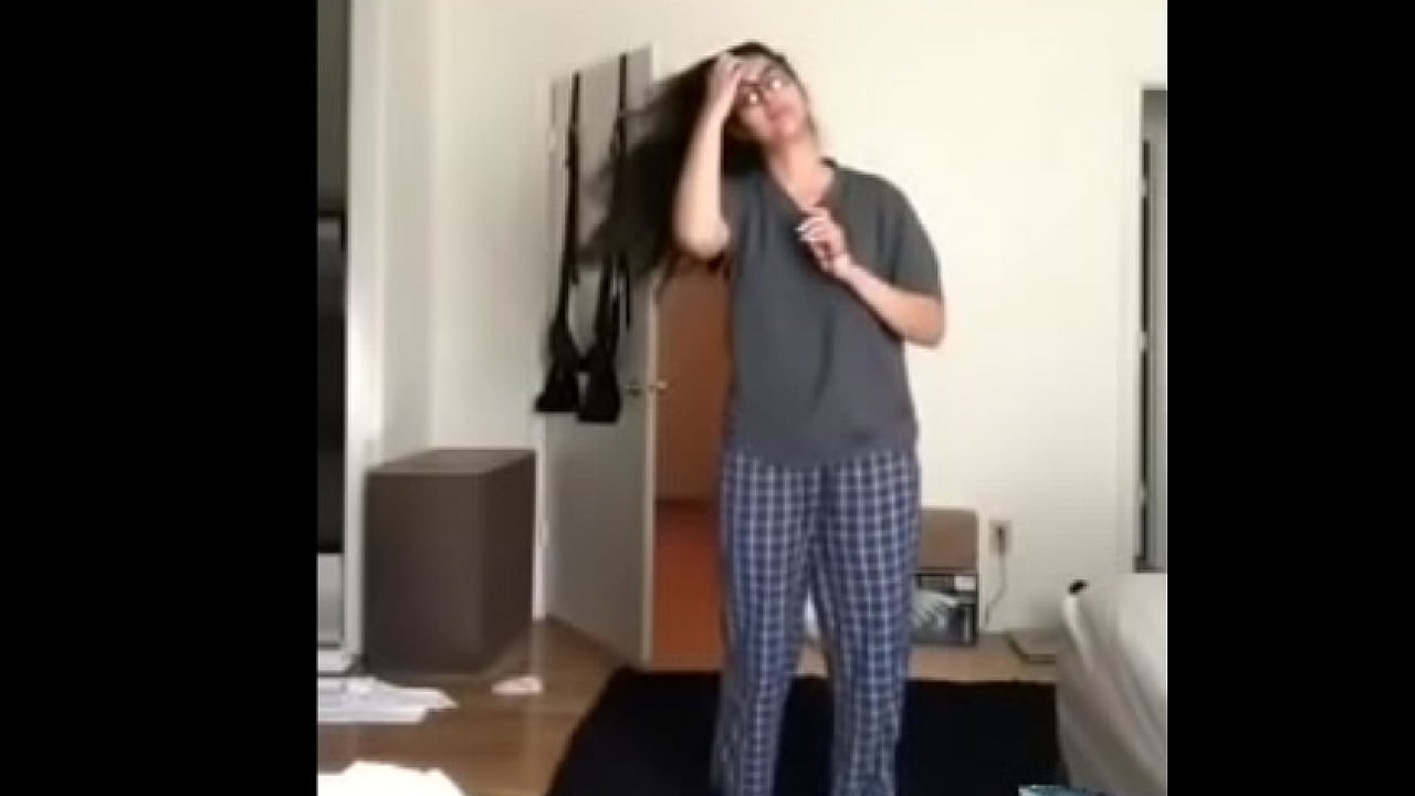 Horny Alone girl fun with pussy