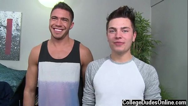 Amazing gay scene Josh fills up Sam&iuml;&iquest;&frac12;'s backside with his gigantic