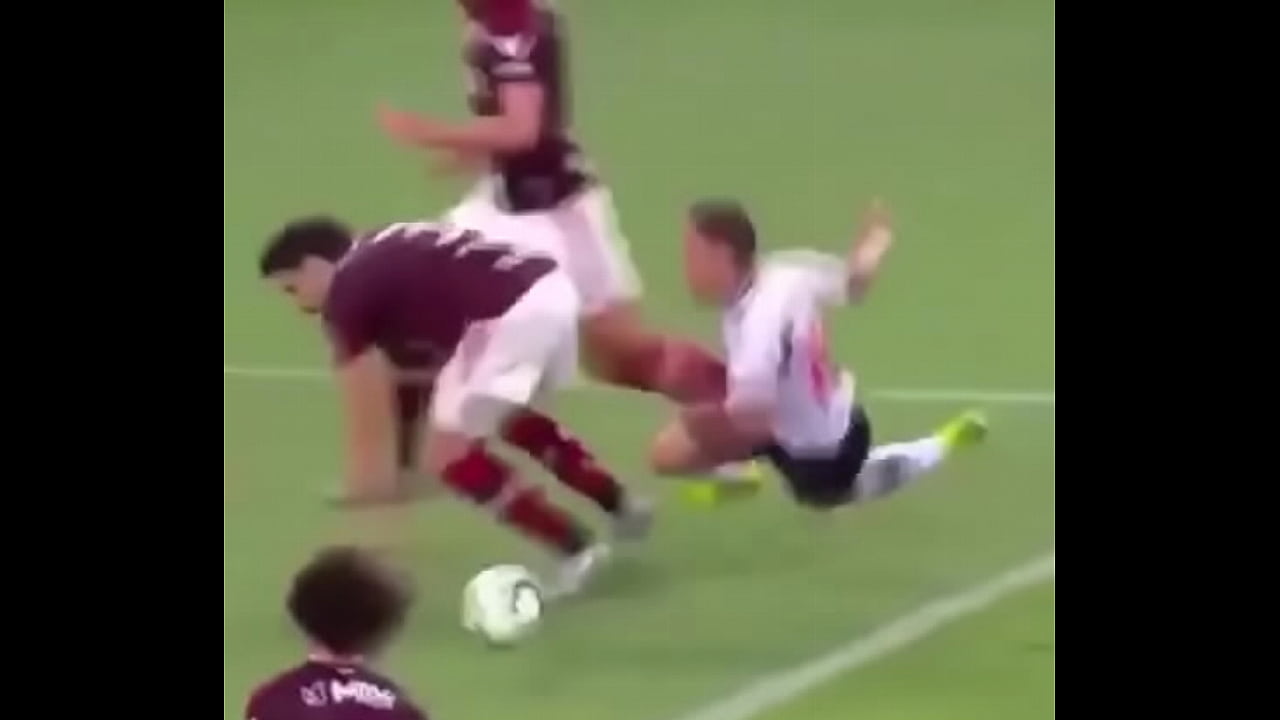 Vascaino acabando com flamenguista