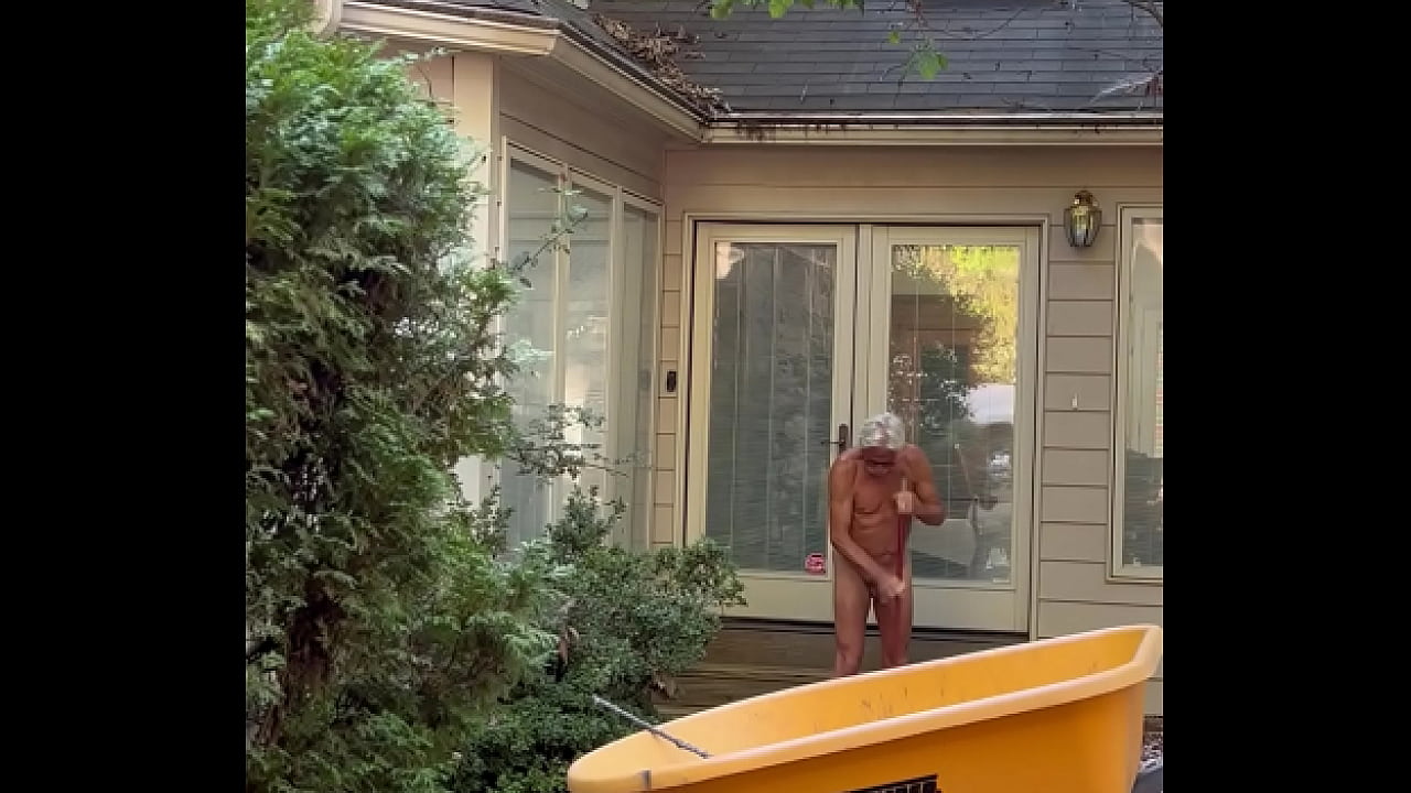 Nude bush trimming 2