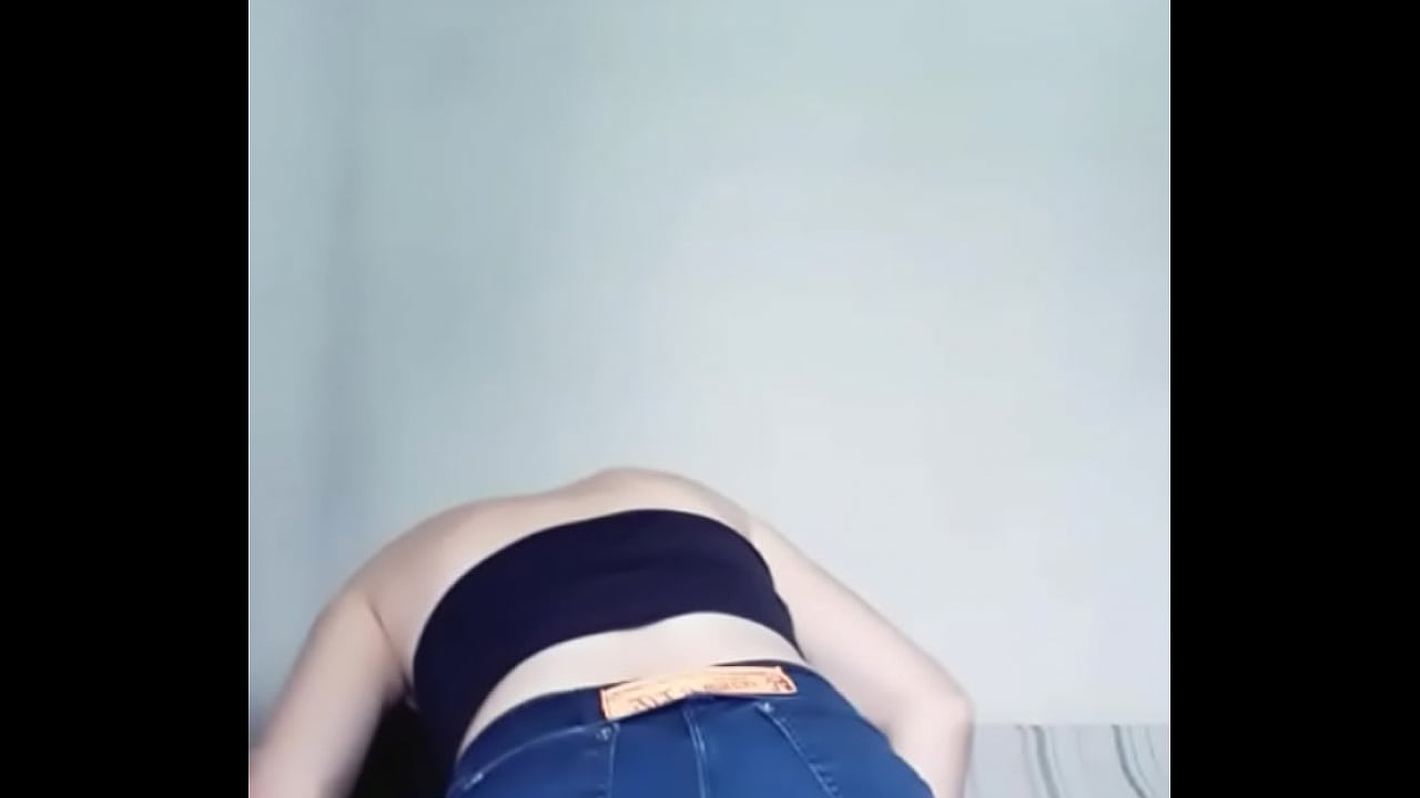 Grazi ela &eacute; muito safadinha dan&ccedil;a muito