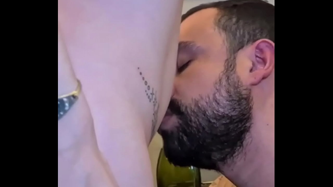 Sexo gostoso com a ruivinha da bucetinha rosinha