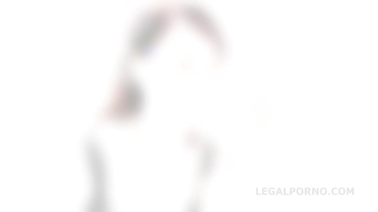 Elizabeth Fox 4on1 Balls Deep Anal, DP and Facial GIO1383