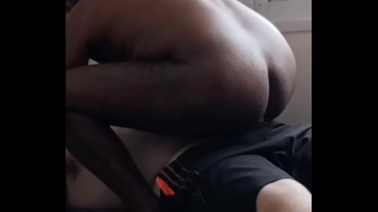 Novinho Acorda Com Padrasto Na Rola (COMPLETO NO SHEER E RED)