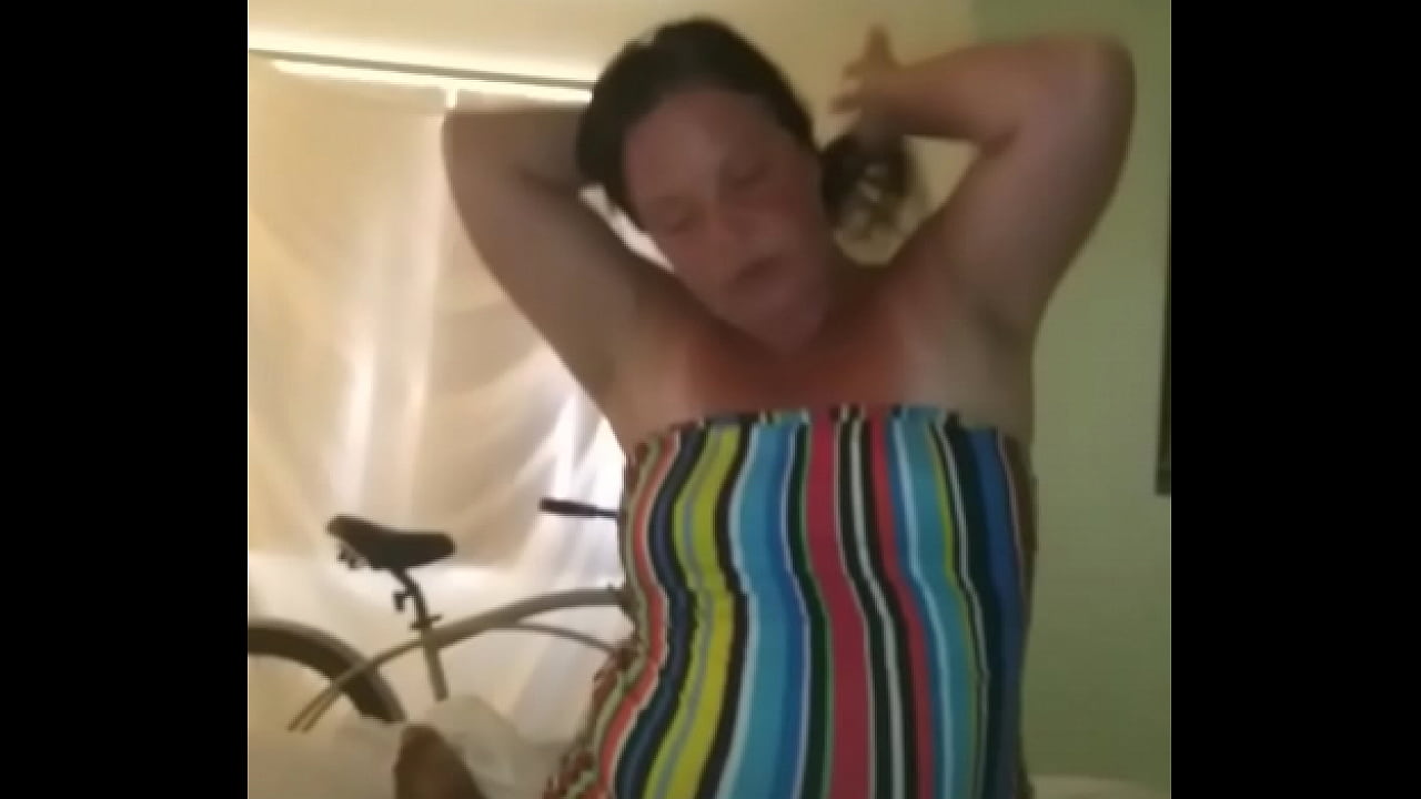 Resaboo nut milking with Her Hot Tight Hole pt 1