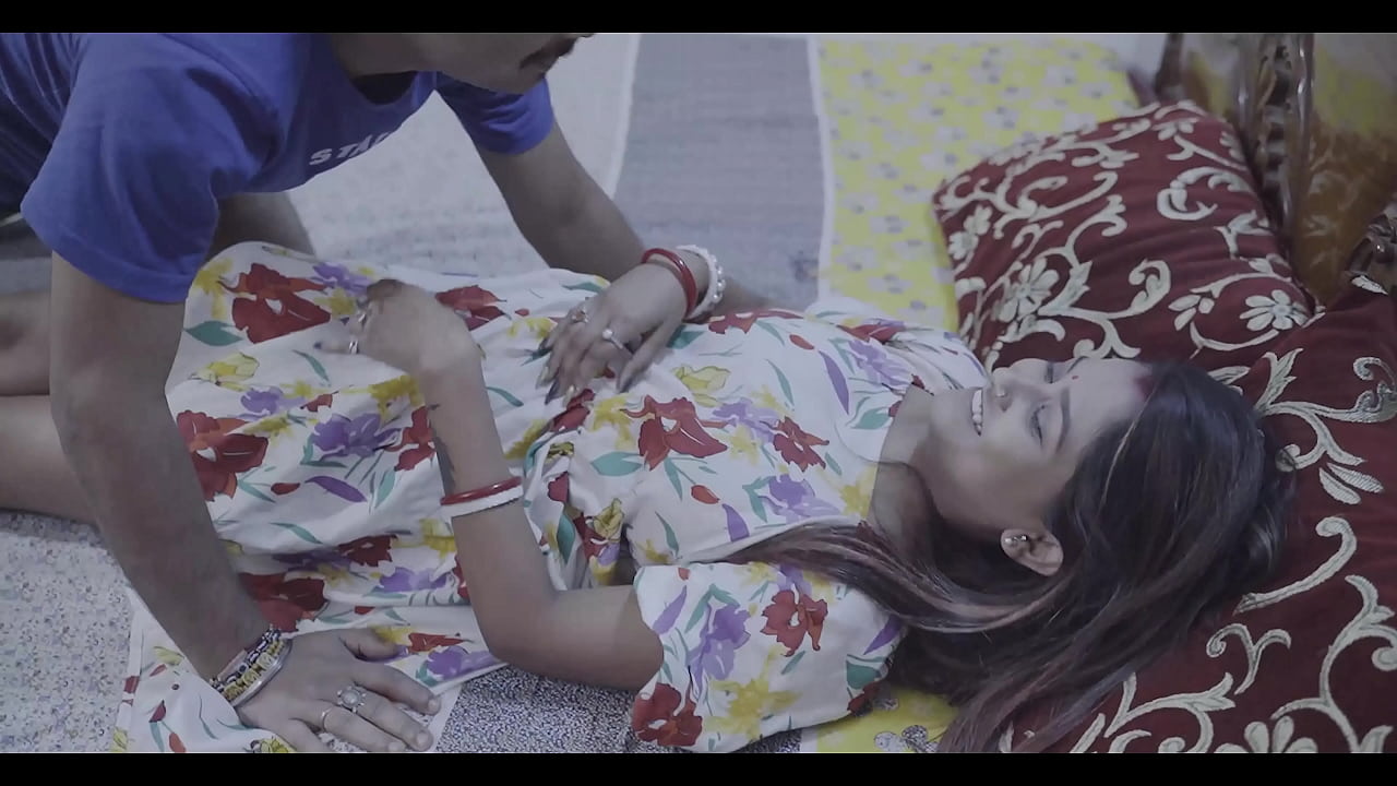 Beautiful Indian Wife Needs A Hard Young Cock Hot Sex With Dewar