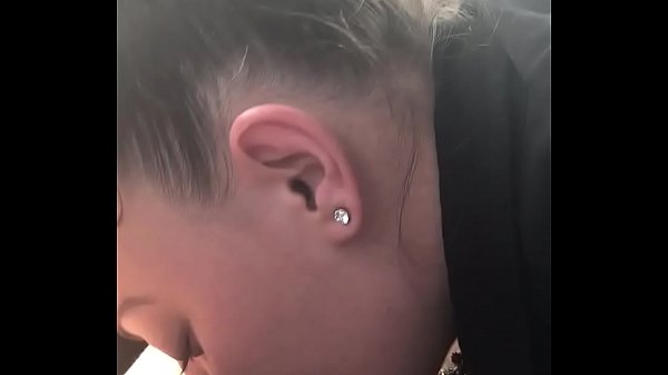 009AAFC7-7F6E-4052-B12E-50AE5DDE7104.MOV