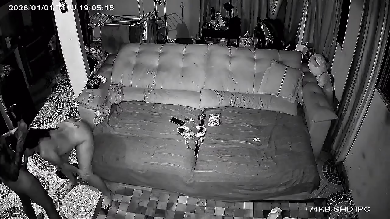 Foda real! Casal aluga hotel mas n&atilde;o contava com as c&acirc;meras.