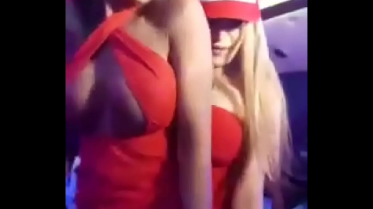 Elisa Sanches na casa de balan&ccedil;o