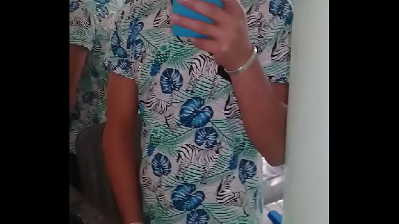 Lslo se masturba bien rico