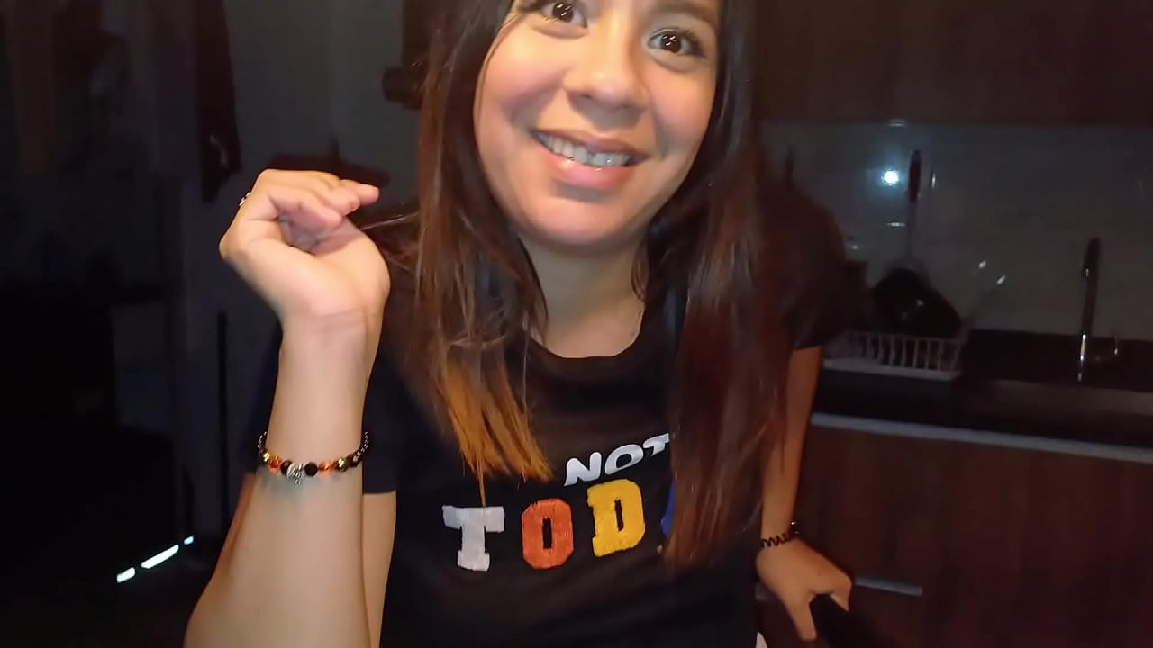 EL MEJOR JUEGO CALIENTE, JUEGO ENTRE HIJASTRO CALIENTE Y MADRASTRA QUE SE UNEN PARA TENER LA MEJOR NOCHE DE SEXO DE LOS DOS