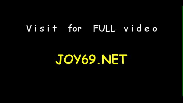 Teen stretches wet holes