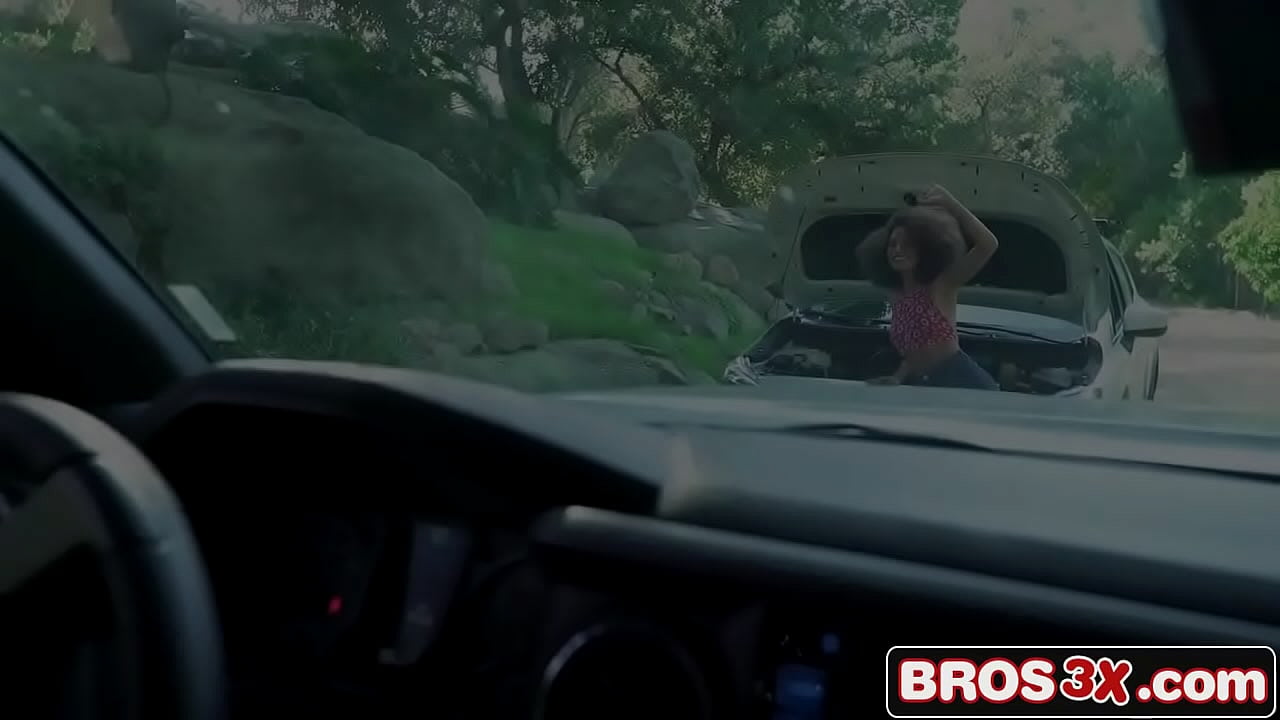 Stranded Ebony Teen Fucks Stranger For a Lift