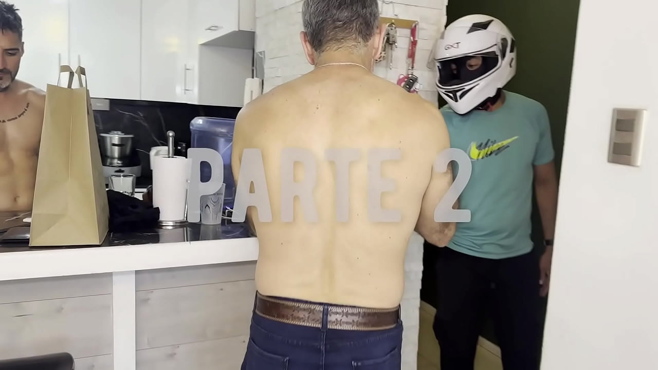 Me foll&oacute; el repartidor porque no pude pagar la comida