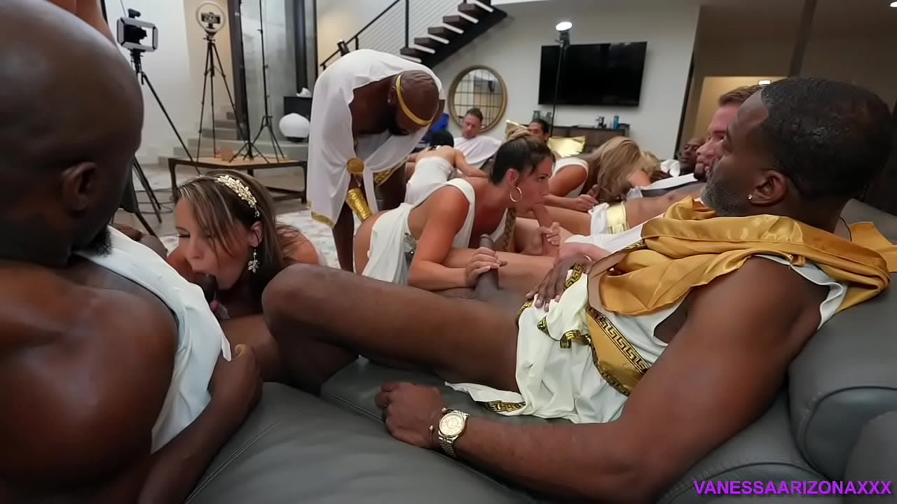 TOGA PARTY ORGY