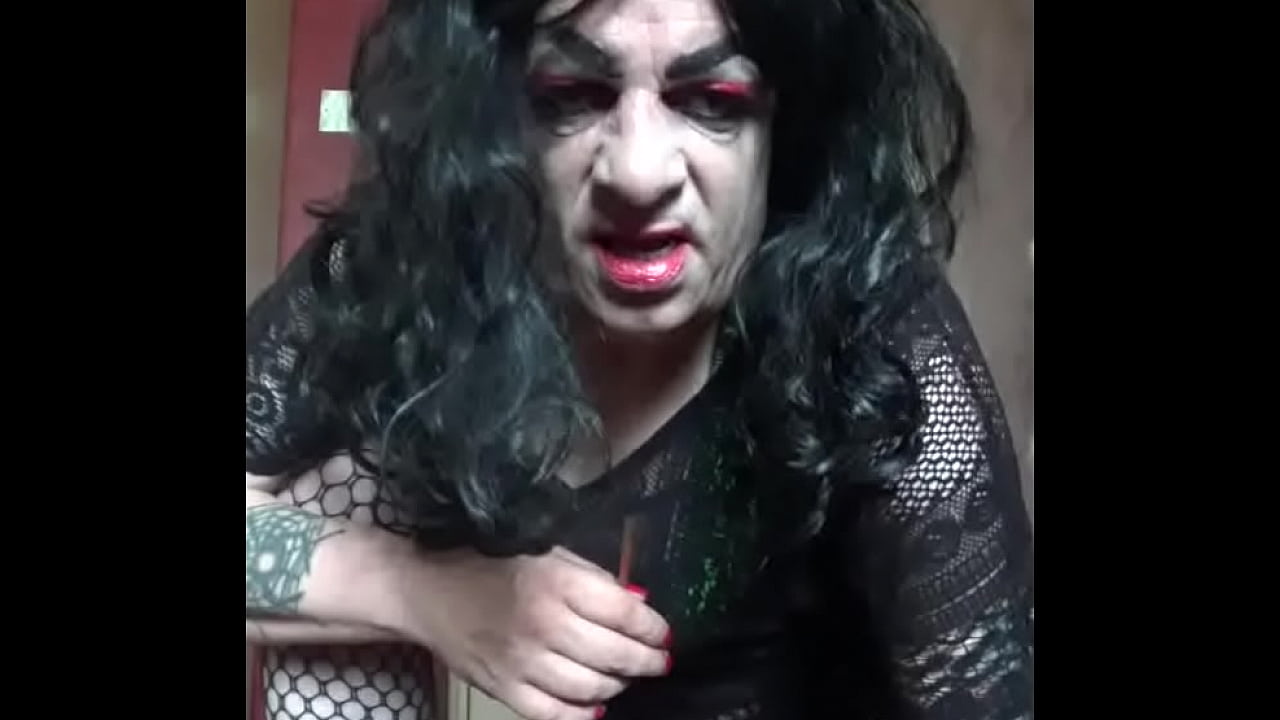 gay sissy wants to be your little piss slut