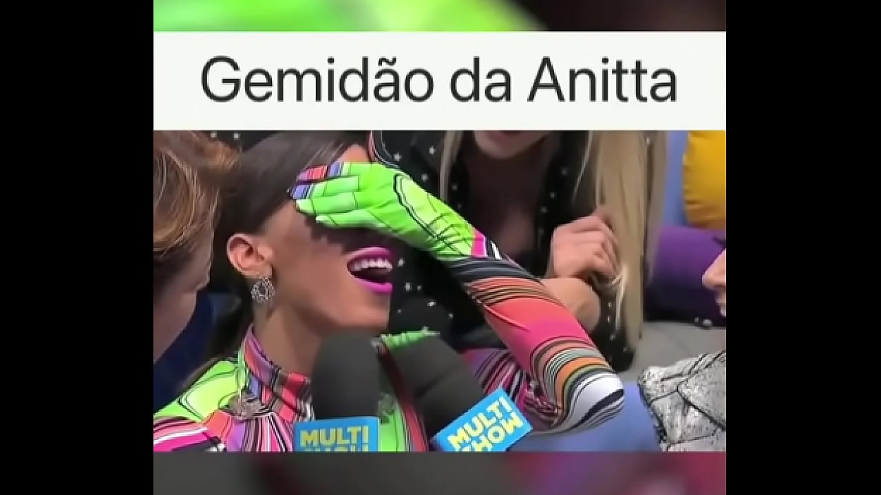 Anitta gemendo muito gotoso