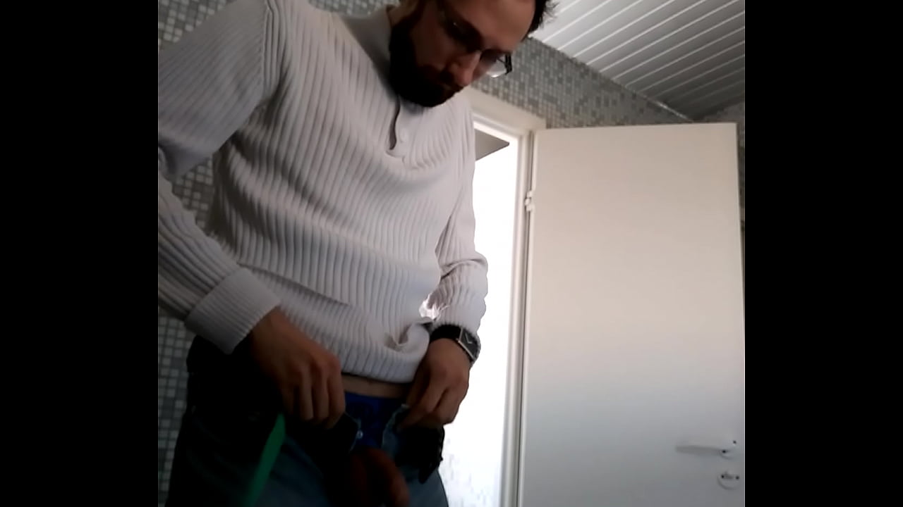 Getting horny and jizzy in a toilet