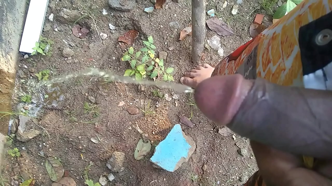 mijando muito com meu pau preto